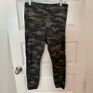 Athleta 7/8 Camouflage Leggings